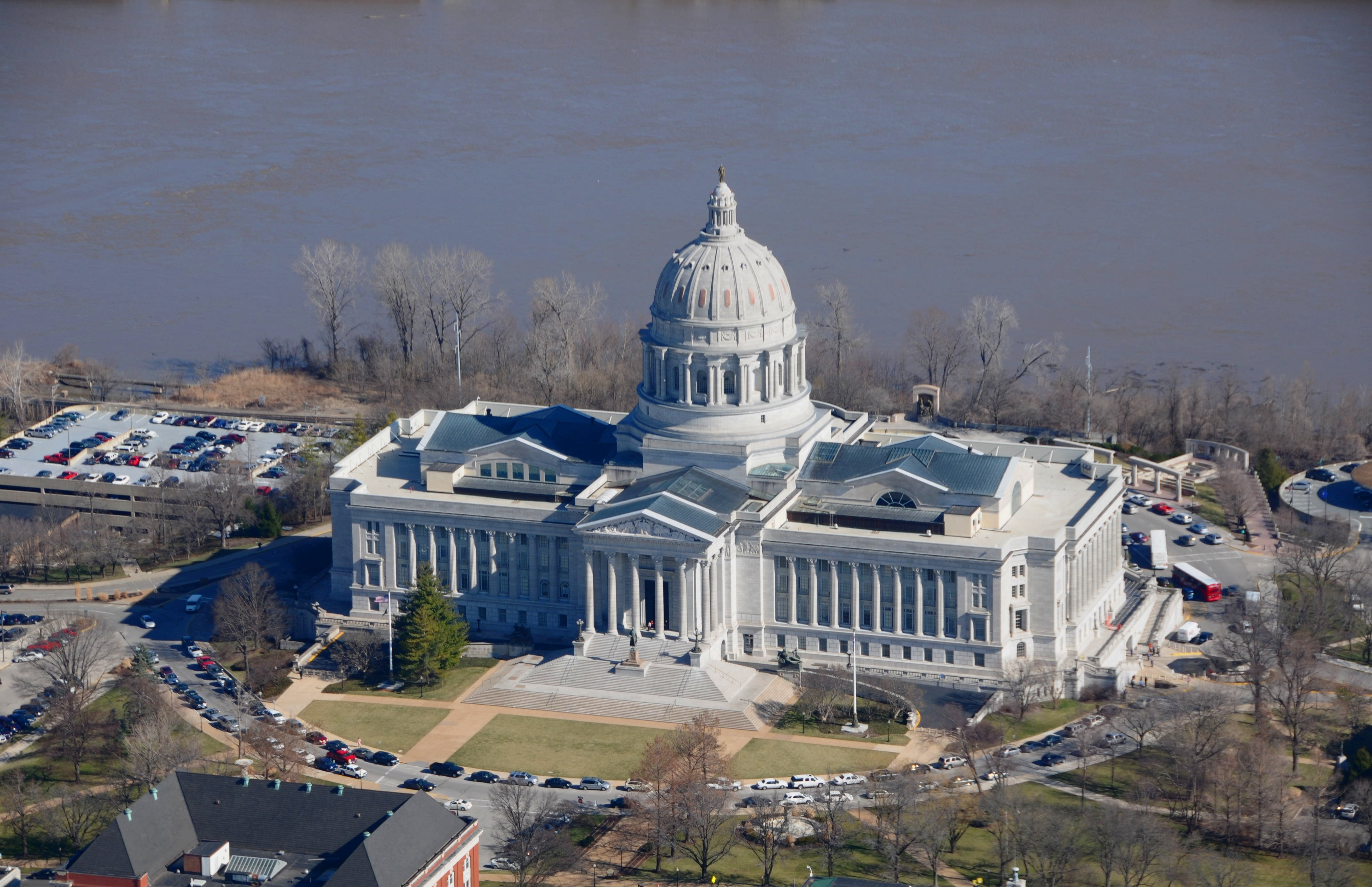 AP_of_Missouri_State_Capitol_Building